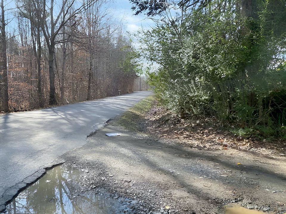 93 Ampthill Rd, Cartersville, VA 23027 Zillow