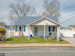 2 Beach Dr, Dundalk, MD 21222