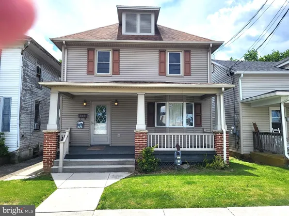 720 Linden Ave, Hanover, PA 17331