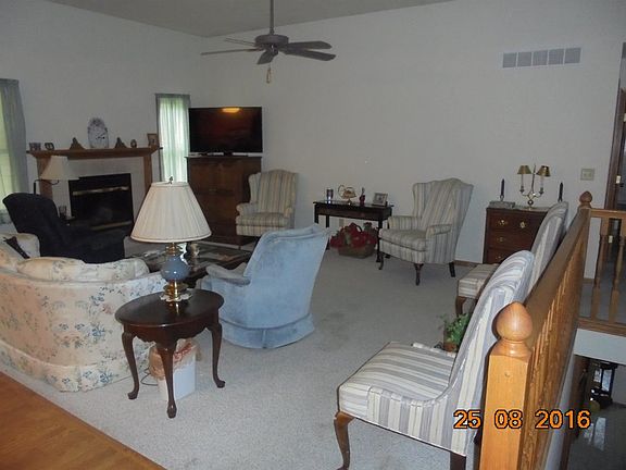 3rd image of 1329 Goldenrod Cir