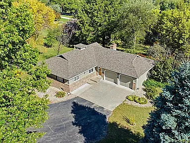 Building Photo - 4639 Meadow Ln