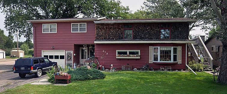 Front Exterior
