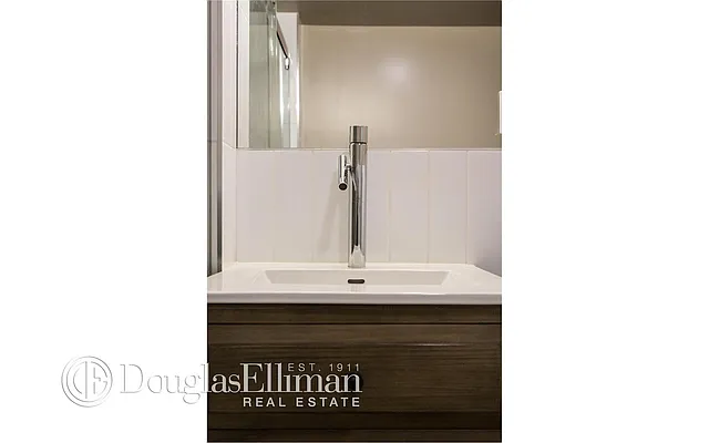 Sold by Douglas Elliman | media 27