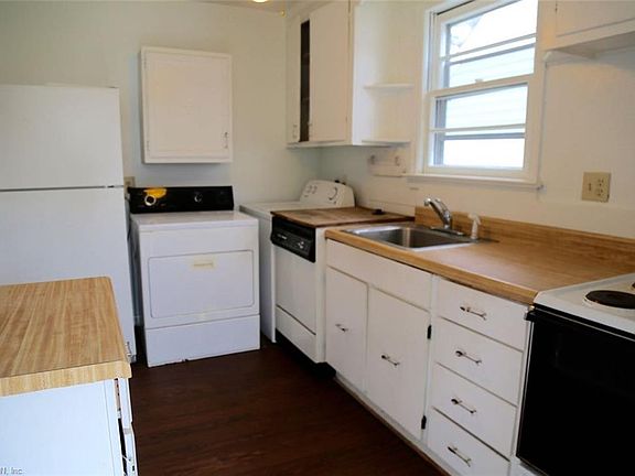 5th image of 412 E Ocean Ave
