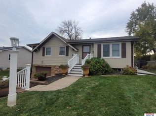 13959 Weir St, Omaha, NE 68137