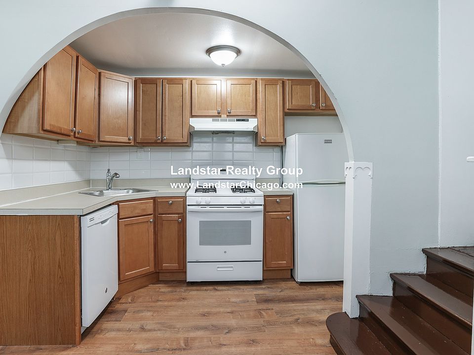 1st image of 1527 W Estes Ave #5B
