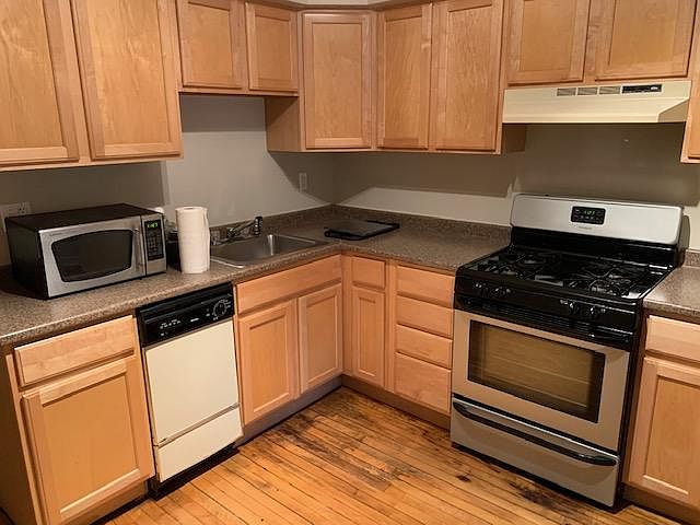 1st image of 2237 W Leland Ave #1