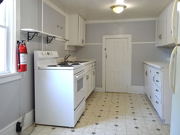 4th image of 813 Carroll Ave