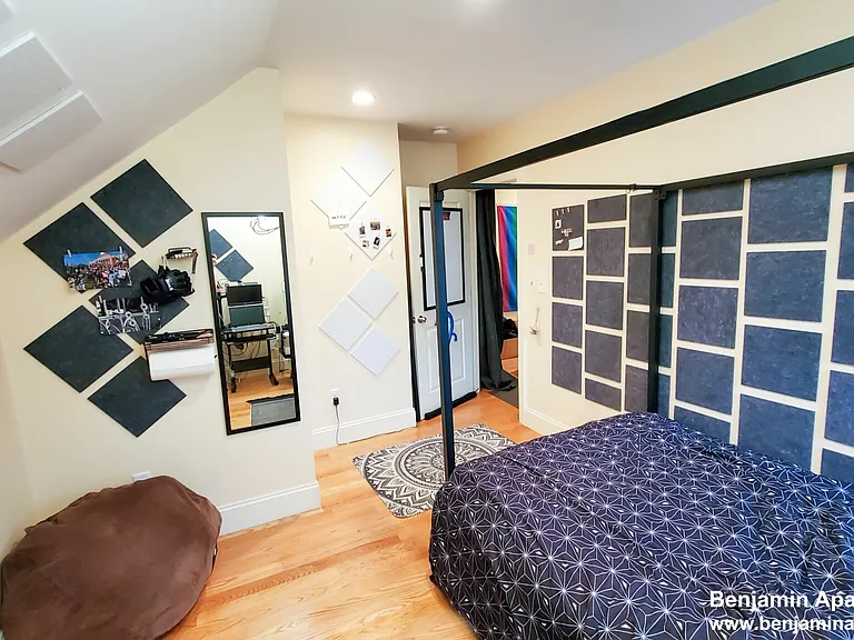 11 Sparhawk St #7 — Photo 9