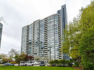 330 Rathburn Rd W #306, Mississauga, ON L5B 3Y1