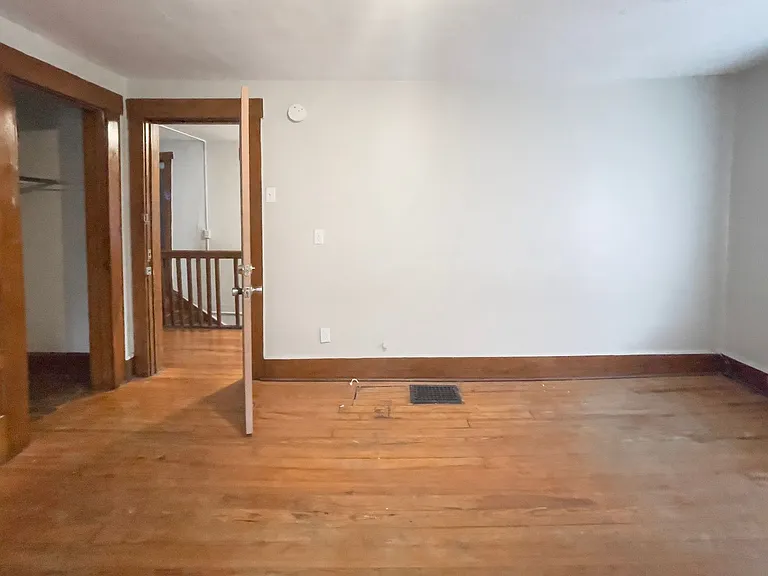 1405 W Jackson St — Photo 20