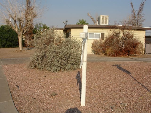 1st image of 118 W Basic Rd