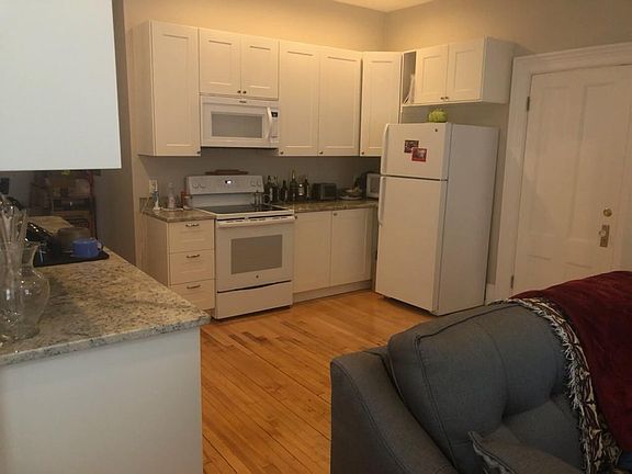5th image of 635 Washington St