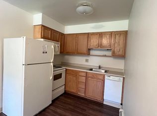 692 Riverview Dr, Columbus, OH 43202