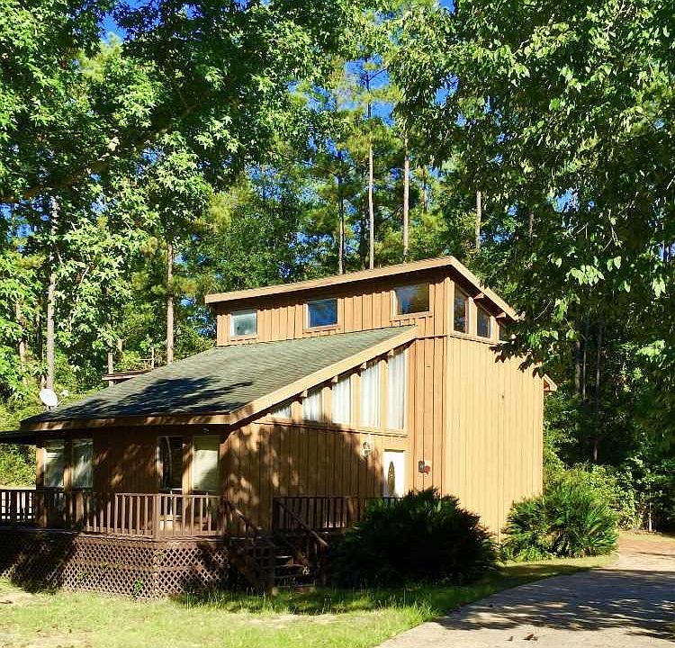 1st image of 133 Brook Lane N