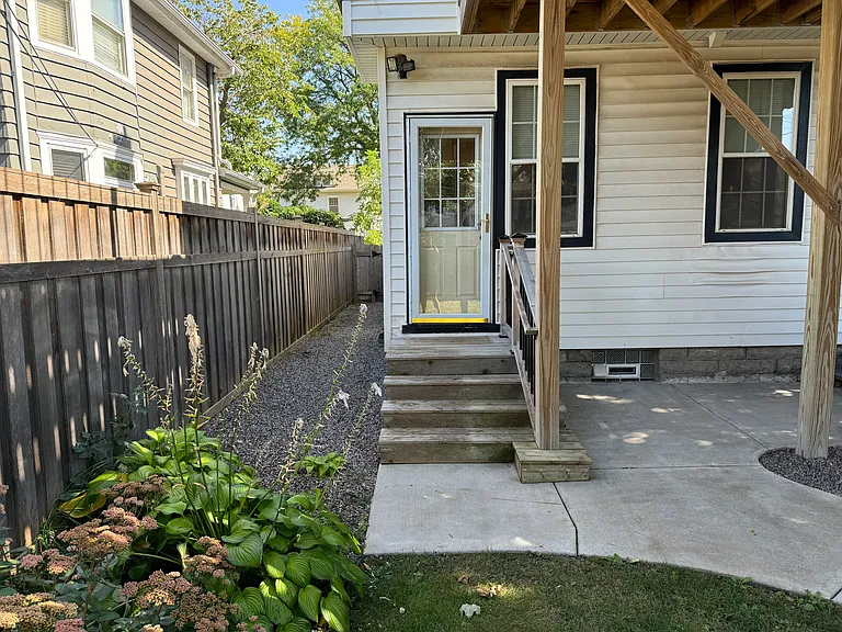 3332 Dupont Ave S #1 — Photo 18