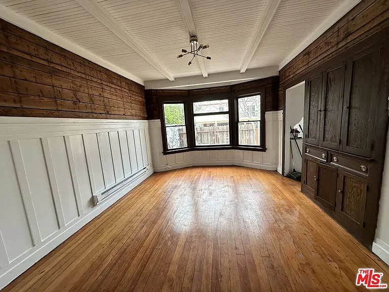 49 Dudley Ave — Photo 8
