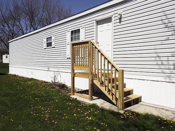 2nd image of 867 Belle Aire St #67