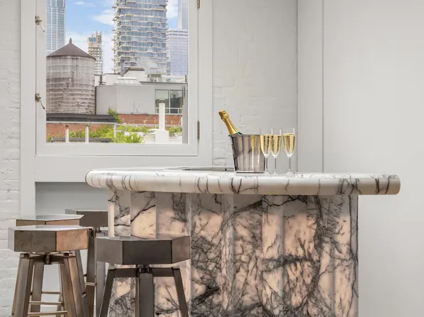 96 Grand Street image 9 of 23