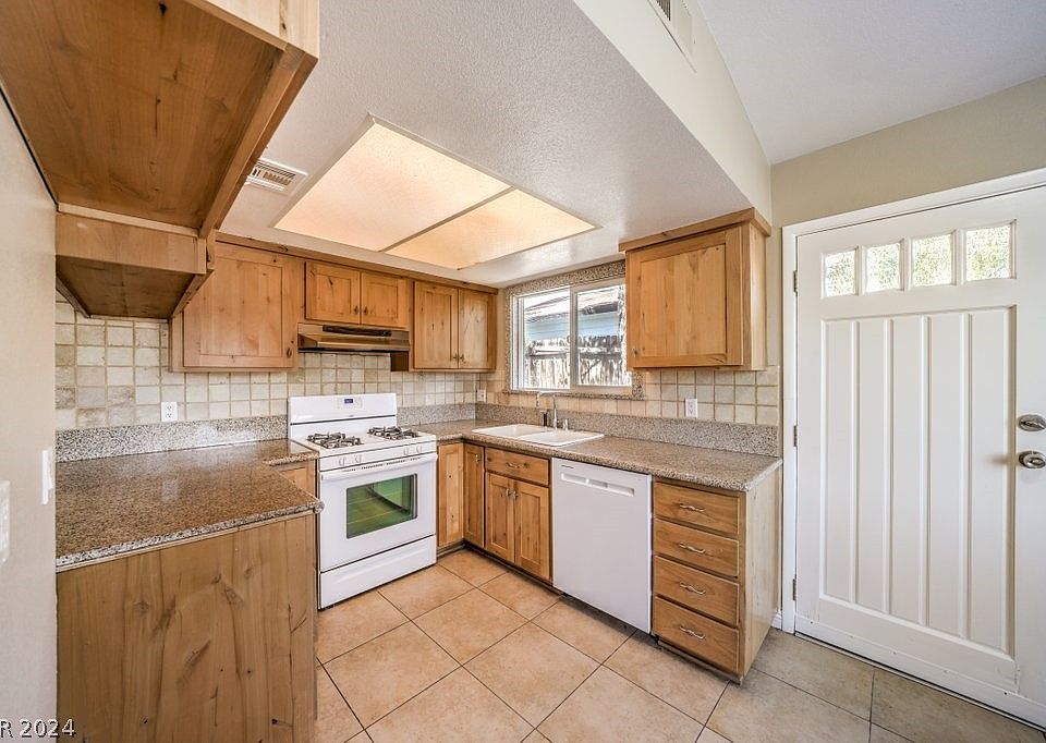 6179 Craigmont Ave, Las Vegas, NV 89103 Zillow