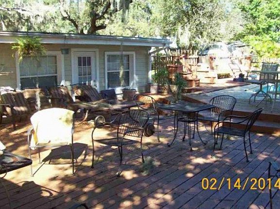3rd image of 523 Crabtree Ave