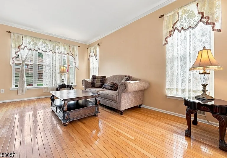 17 Grant Way — Photo 8