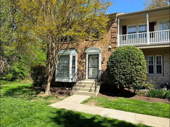 6180 Vine Forest Ct, Falls Church, VA 22044