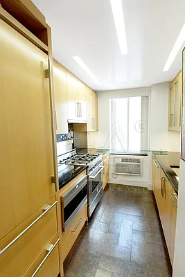 Rented by Peter Ashe | media 38