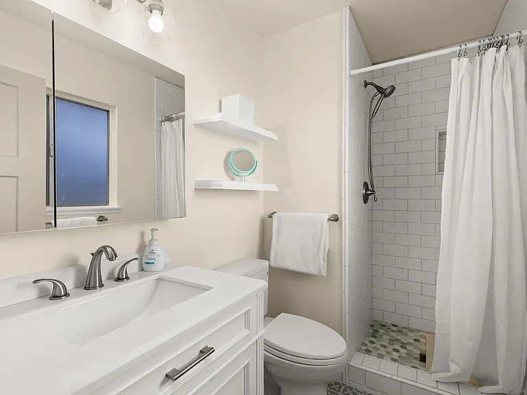 14186 Half Moon Bay Dr — Photo 20