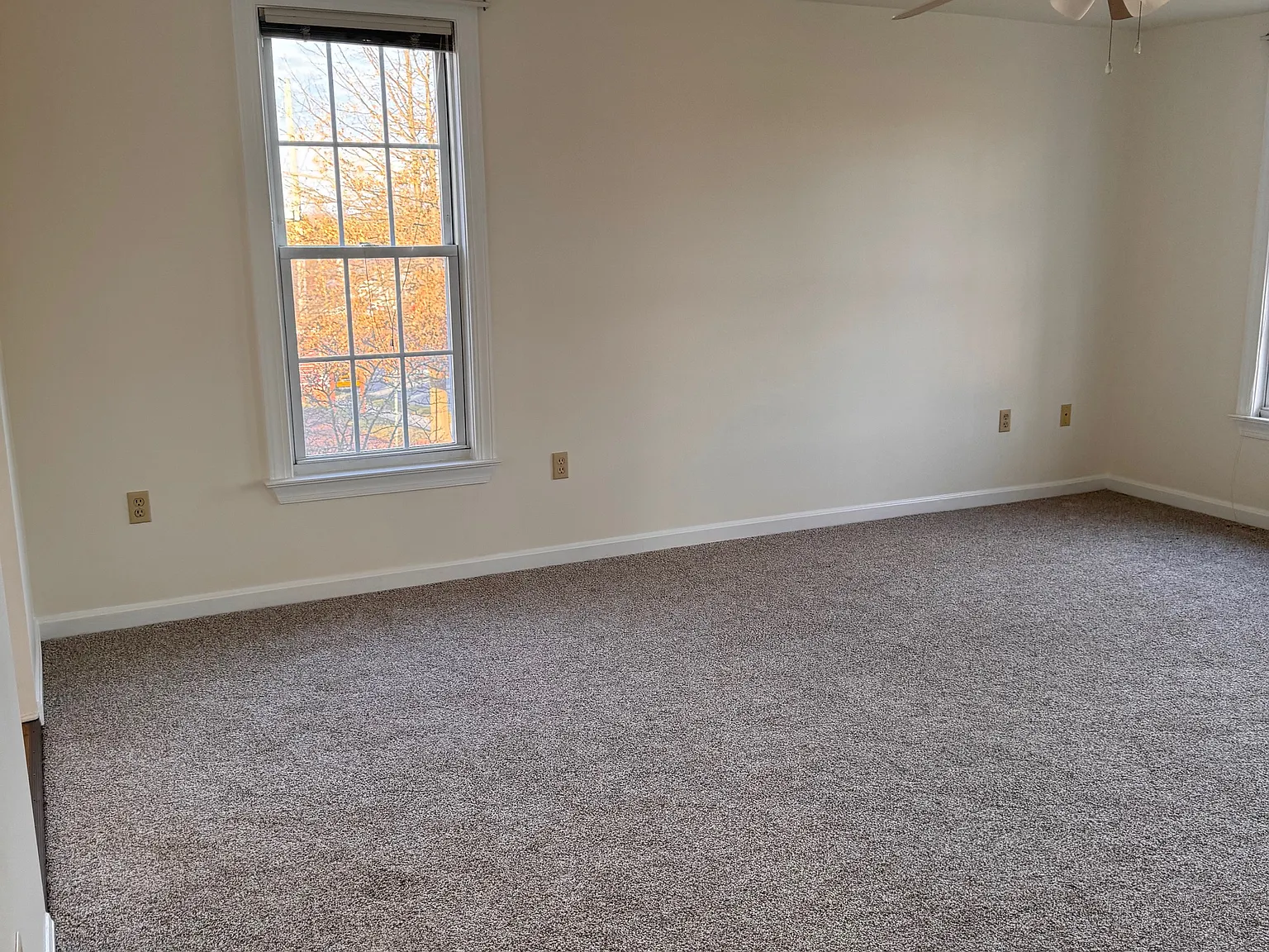 2 bed, 840 sqft, $1,750 — Photo 3
