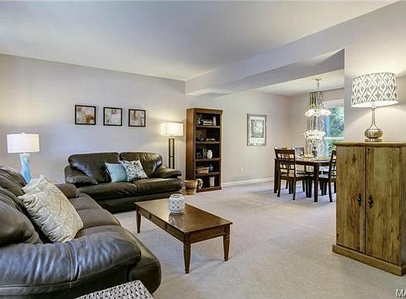 4th image of 7167 Emerald Circle Dr