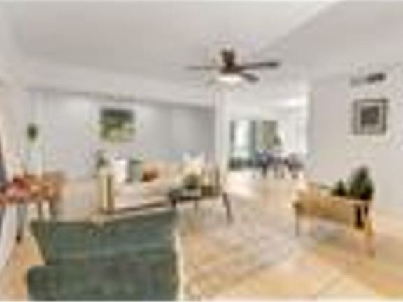 3rd image of 106 Madrid Dr