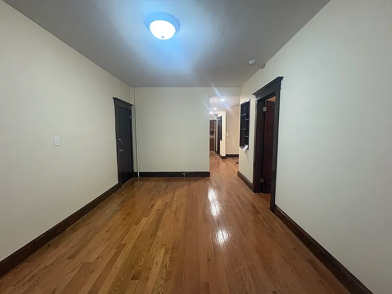 217 Bancroft Ave #1 — Photo 7