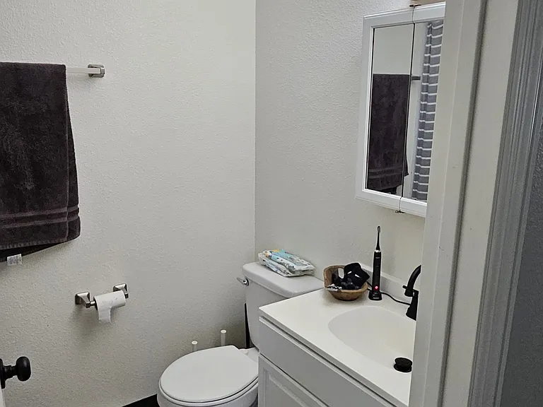 755 Shasta St #4 — Photo 8
