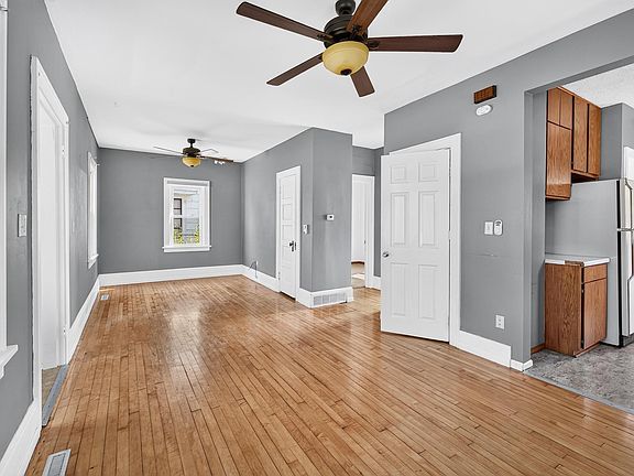 3rd image of 5330 42nd Ave S