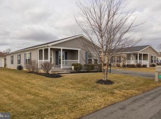28 Wren Dr, Bechtelsville, PA 19505