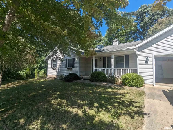 629 Heritage Dr, Mackinaw, IL 61755