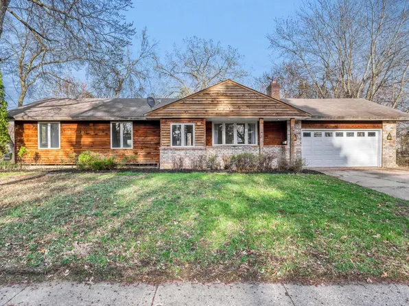 7556 Noble Ave N, Brooklyn Park, MN 55443