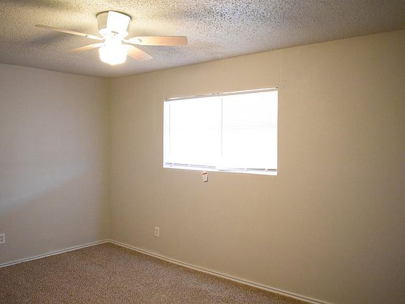 4th image of 1606 Elkhart Ave #23