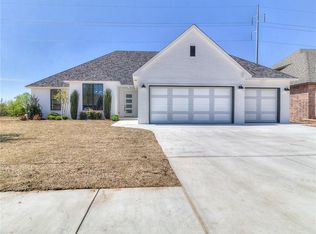 8013 Cloverdale Way, Yukon, OK 73099