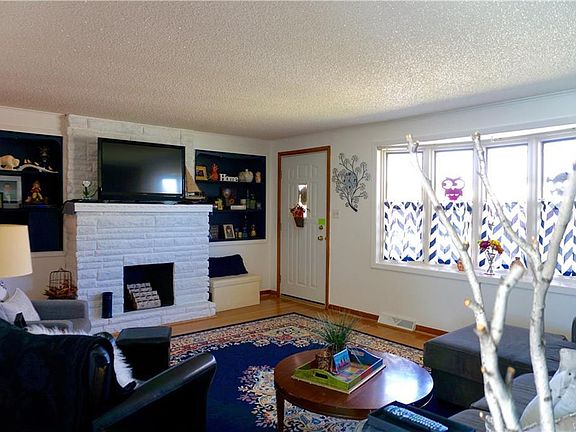 4th image of 137 Diane Dr