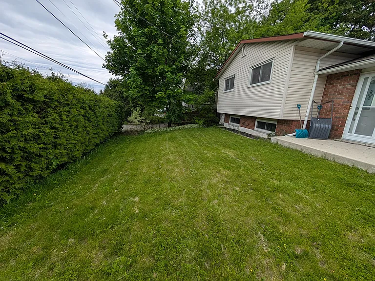 697 Collins Bay Rd #HOUSE — Photo 23