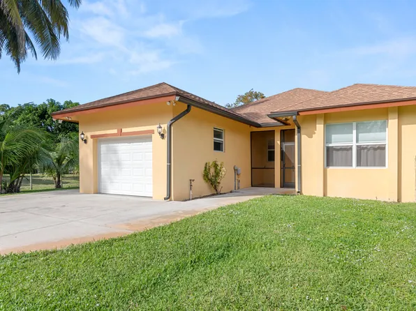 9353 Rodeo Dr, Lake Worth, FL 33467
