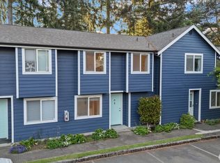 Hillcrest Village, Mountlake Terrace, WA 98043