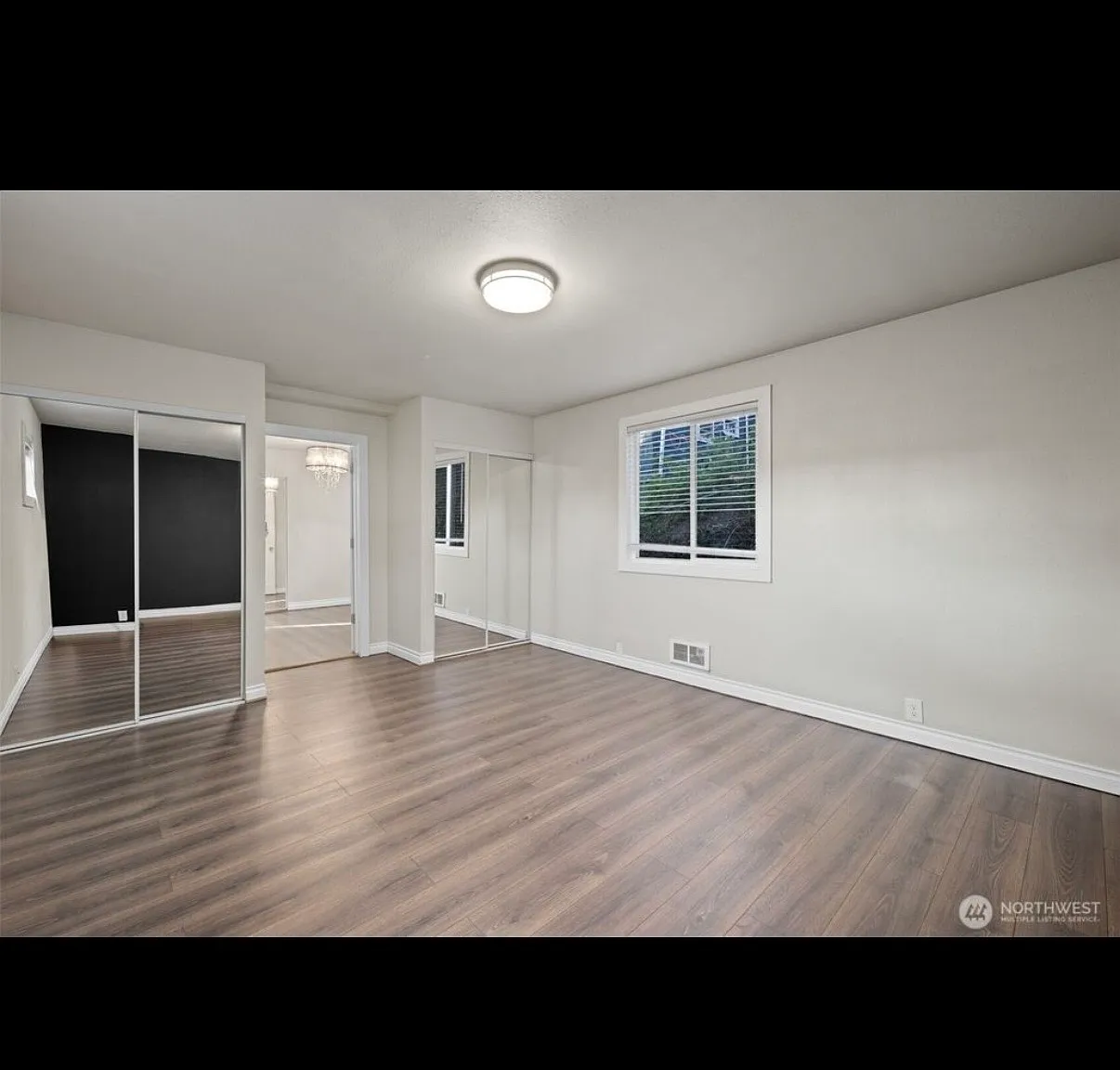 3 bed, 889 sqft, $2,750 — Photo 4