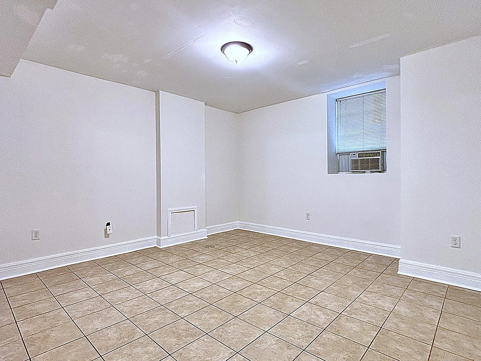 1 bed, 700 sqft, $1,150 — Photo 4