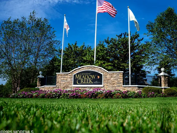 82 Demarest Drive, Manalapan, NJ 07726