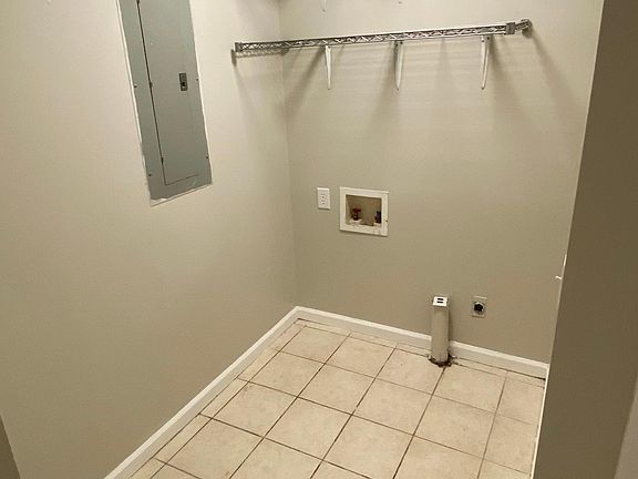 5th image of 12 Drew Ln #12