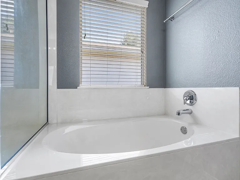 11502 Johnny Weismuller Ln — Photo 21