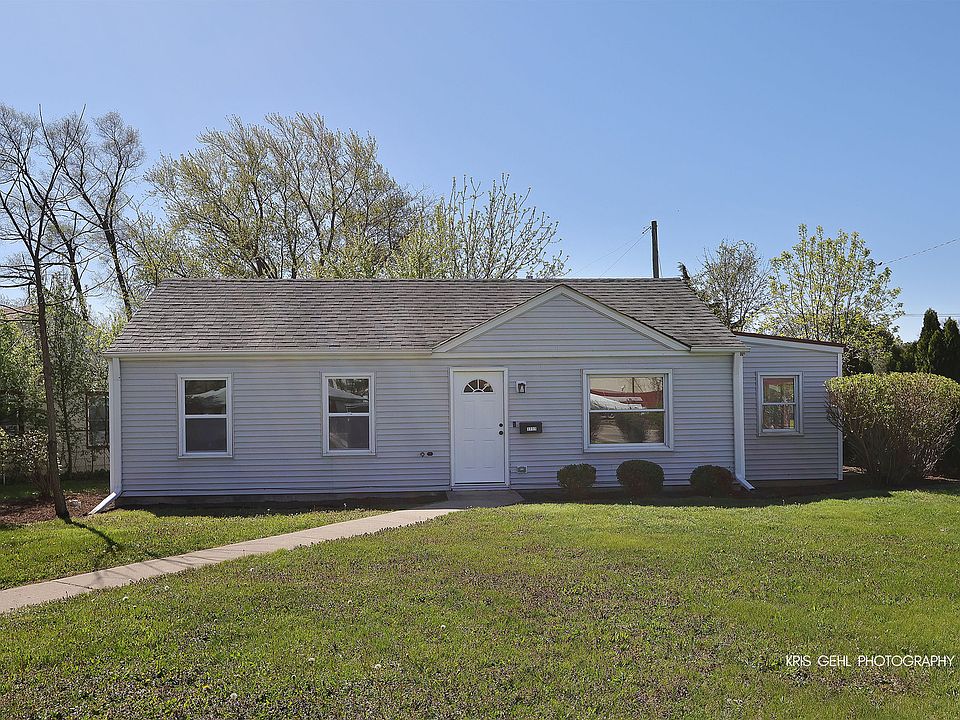1st image of 1717 Lyons Ct
